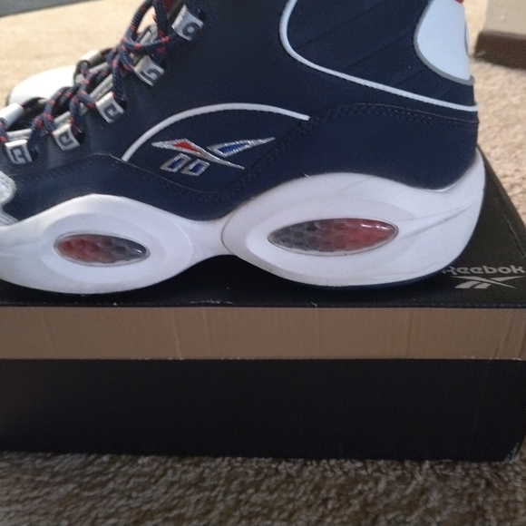 MEN SHOES - Picture 3 of 7